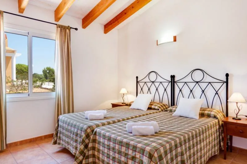 VILLA THREE BEDROOMS Room, Villas Menorca Sur, Menorca