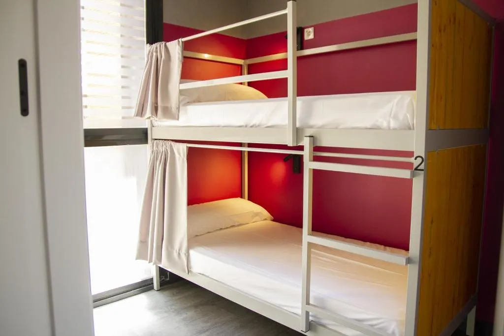 Bed in dormitory WITH SHARED BATHROOM Room, room00 Valencia Hostel, Valencia