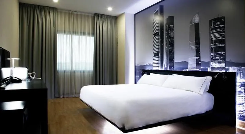 DOUBLE STANDARD Room, B&B HOTEL Madrid Aeropuerto T4, Madrid