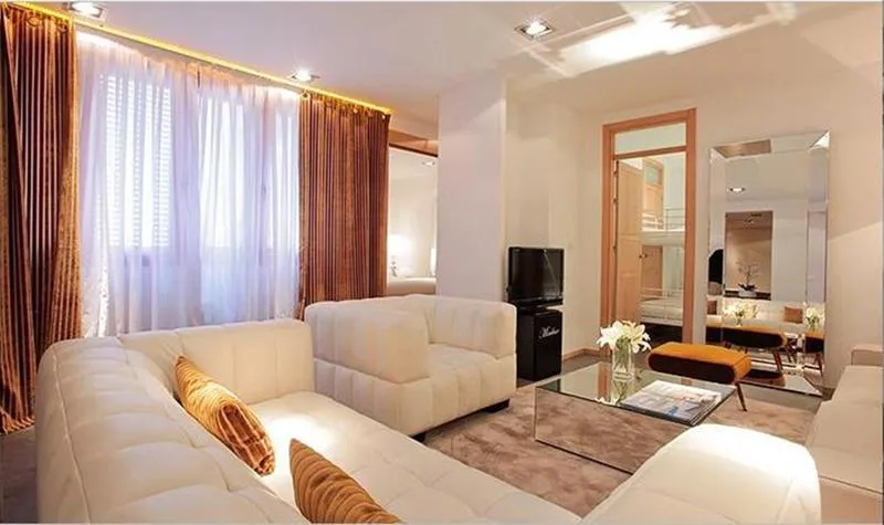 APARTMENT CAPACITY 4 Room, AB Design Suites  Madrid, Madrid