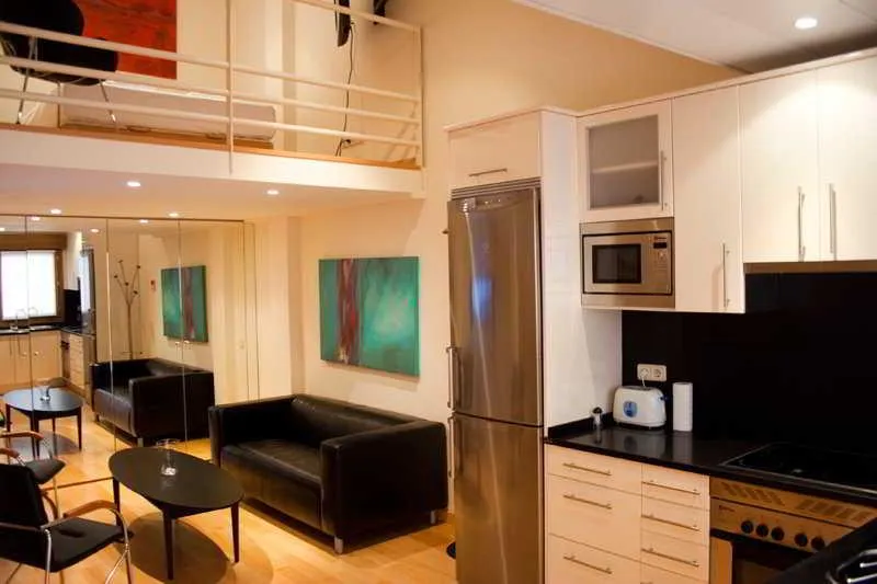 APARTMENT CAPACITY 8 THREE BEDROOMS Room, Apartment in Chamberí, Madrid