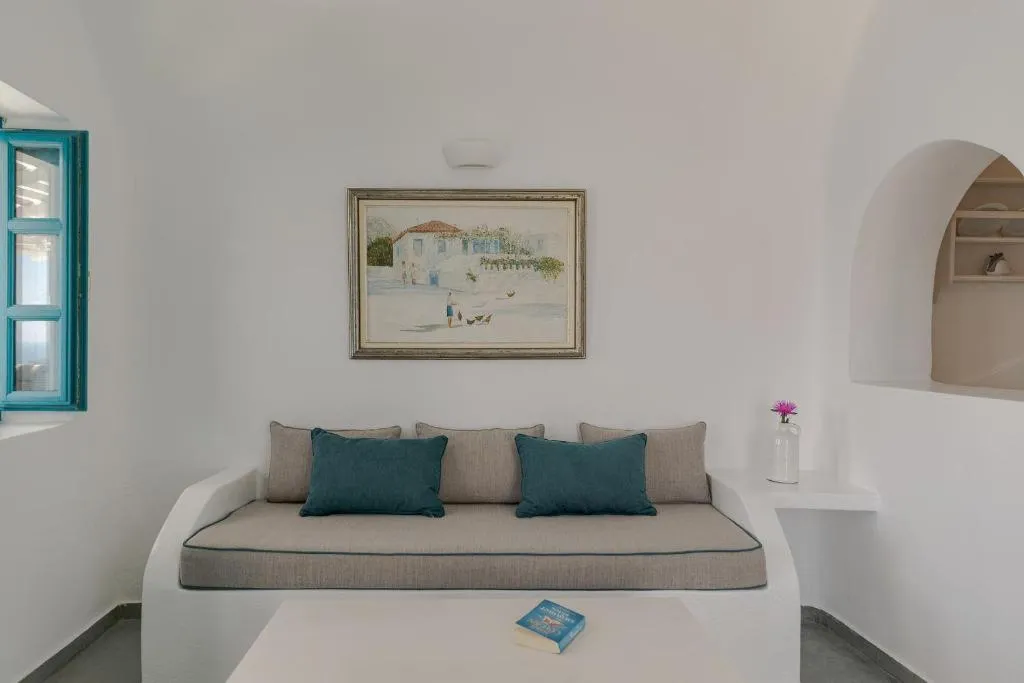 SUITE SUPERIOR WITH DOUBLE BED Room, Afroessa Hotel, Santorini