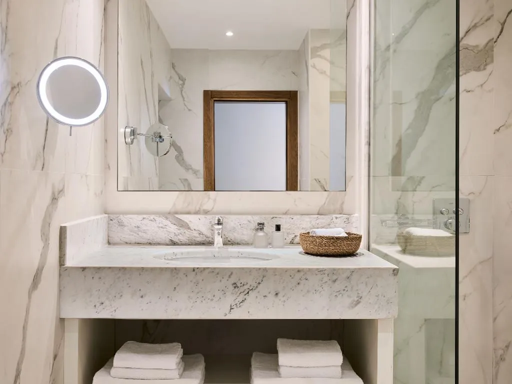 FAMILY ROOM GARDEN VIEW Room, Grecotel LUXME White, Crete