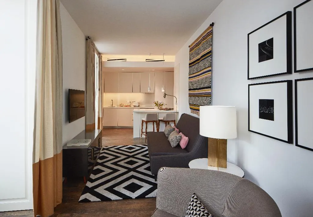 APARTMENT ONE BEDROOM Room, The Lumiares, Lisbon