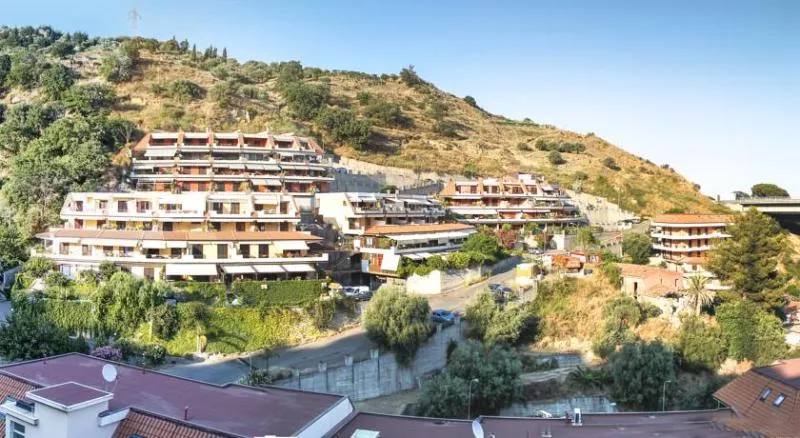 General view, Miosotis Apartments, Taormina