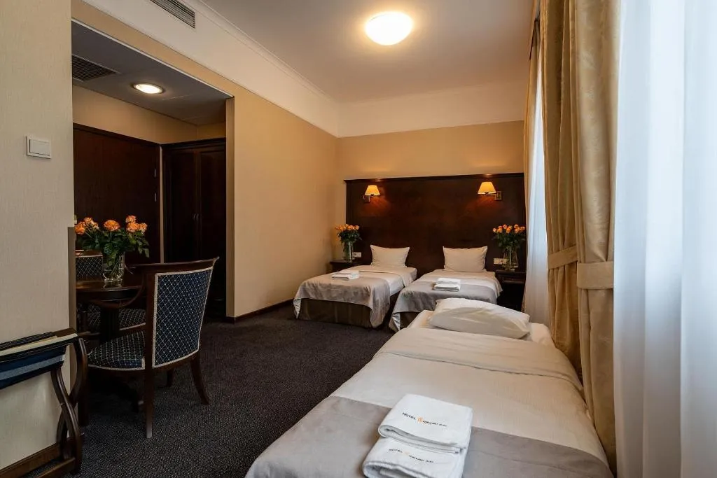 TRIPLE STANDARD Room, Hotel Grand Sal, Krakow