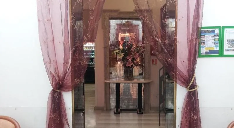 Lobby, Hotel Center 1, Rome
