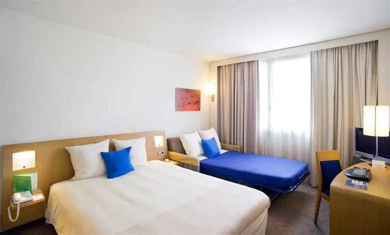 DOUBLE STANDARD Room, Novotel Barcelona Cornella, Barcelona