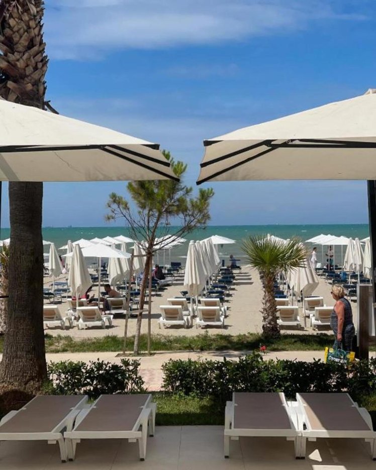 Blue Marine Beach Hotel, Durres