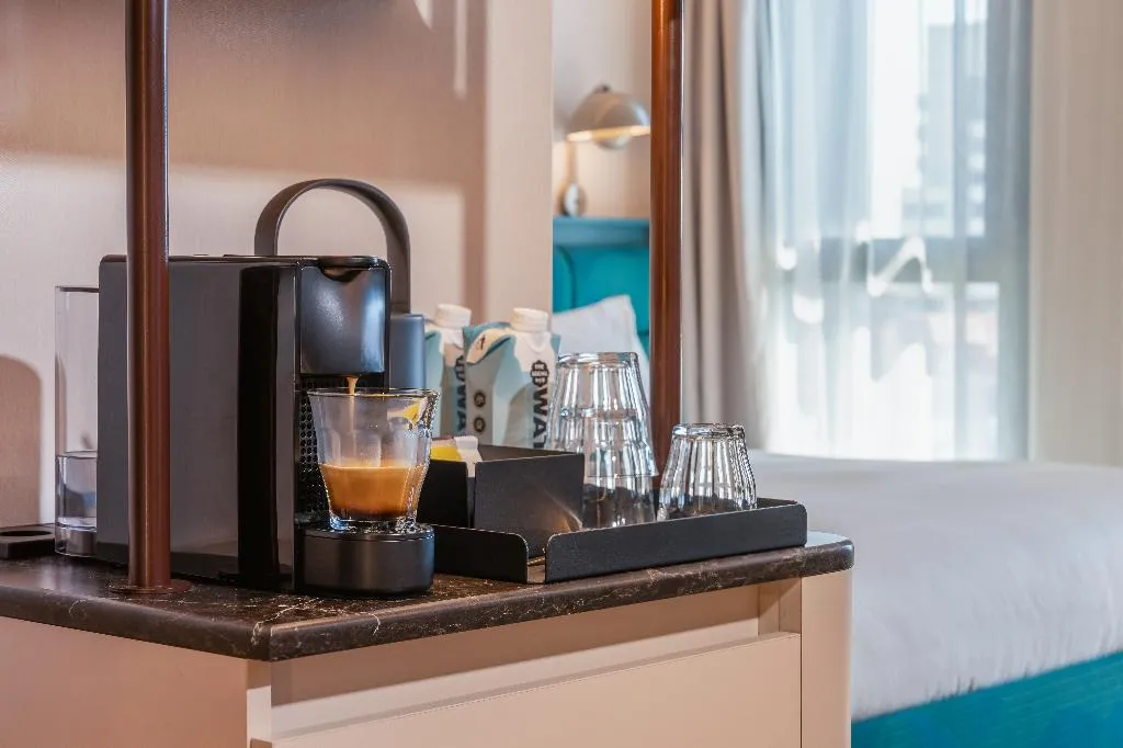 Room SUPERIOR WITH DOUBLE BED Room, The Social Hub Amsterdam City, Amsterdam