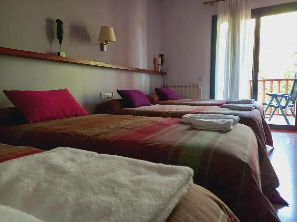 QUADRUPLE CLASSIC Room, Hotel Seva, Barcelona