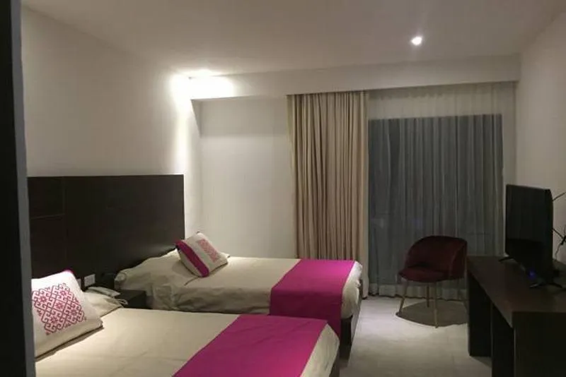 QUADRUPLE TWO DOUBLE BEDS Room, Portea, Playa Del Carmen