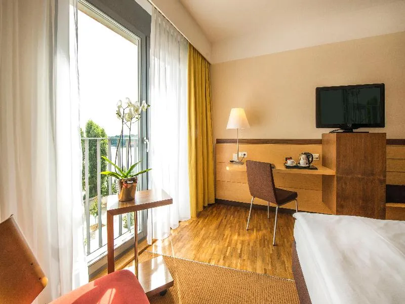 Room, Centrovital, Berlin