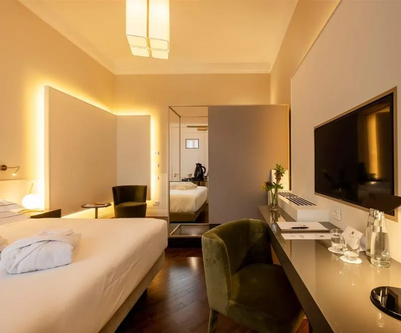 DOUBLE DELUXE Room, Villa Soligo - Small Luxury Hotels of the World, Venice