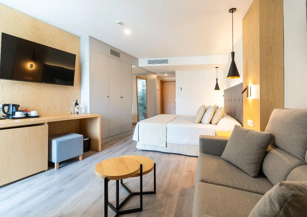JUNIOR SUITE WITH BALCONY Room, HL Rondo Hotel, Gran Canaria