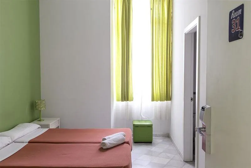 General view, Samay Hostel, Seville