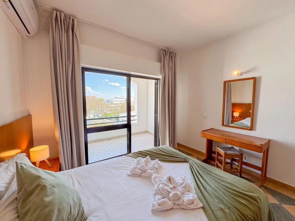 APARTMENT TWO BEDROOMS Room, Cerro Atlantico by Umbral, Algarve