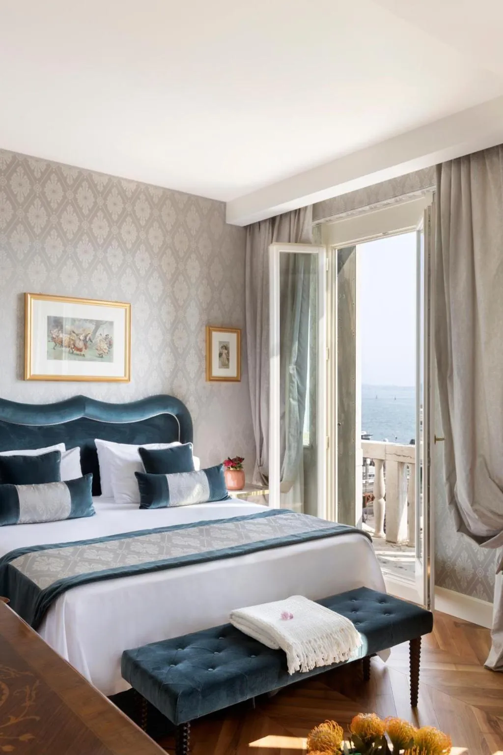 JUNIOR SUITE LAGOON VIEW Room, Londra Palace Venezia, Venice