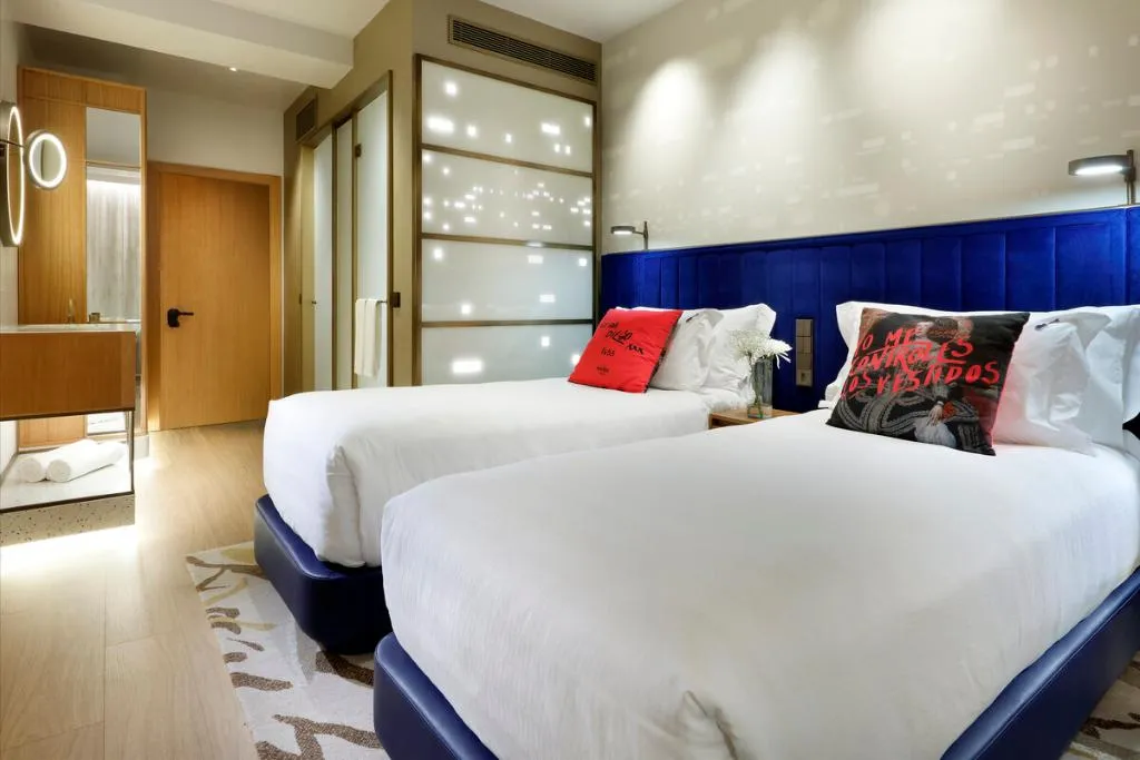 TWIN CLASSIC Room, Hard Rock Hotel Madrid, Madrid