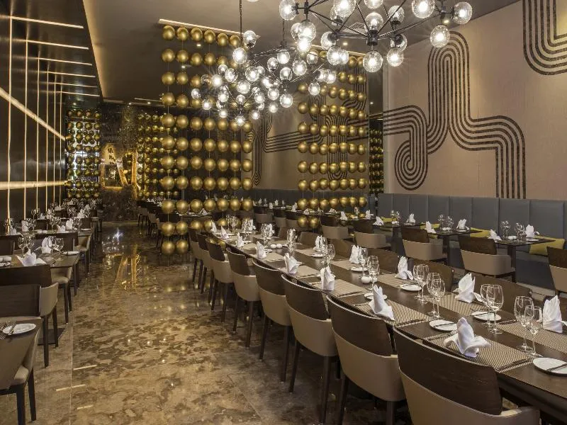 Restaurant, Platinum Yucatan Princess, Playa Del Carmen
