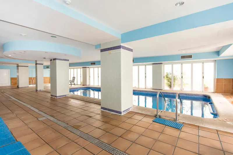 Pool, Tres Anclas, Valencia