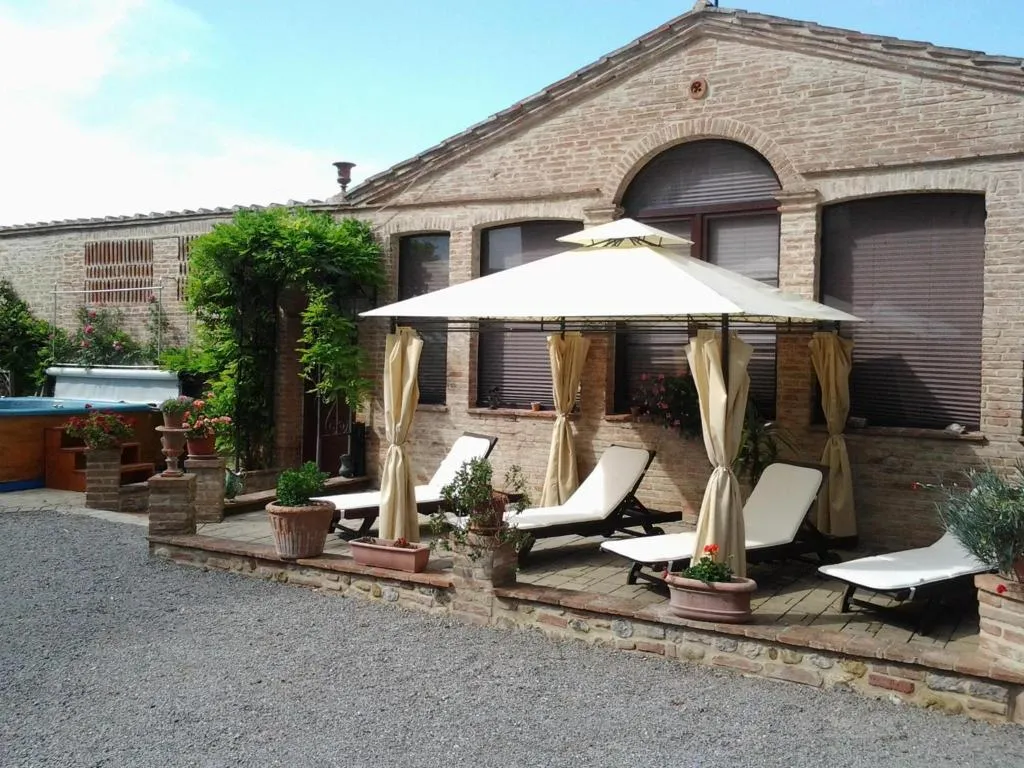 General view, Relais Castelluccio Palusse, Umbria