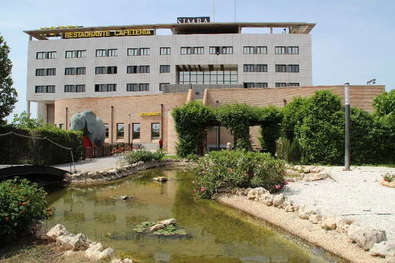 General view, Louty Simba, Valencia