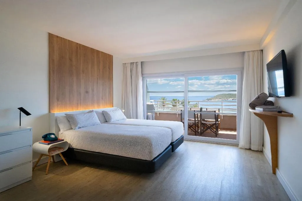 SUITE SEA VIEW TWO BEDROOMS Room, Innside Wave Calvia, Majorca
