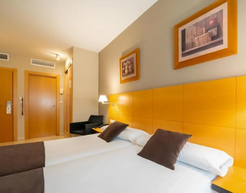 TWIN STANDARD Room, La City, Costa Blanca
