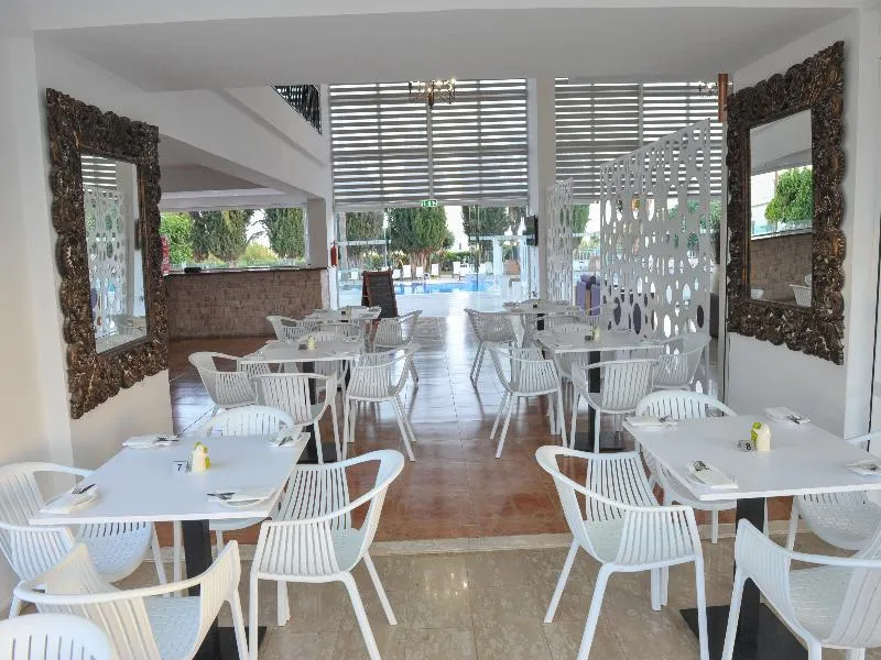 Restaurant, Fedrania Gardens, Cyprus