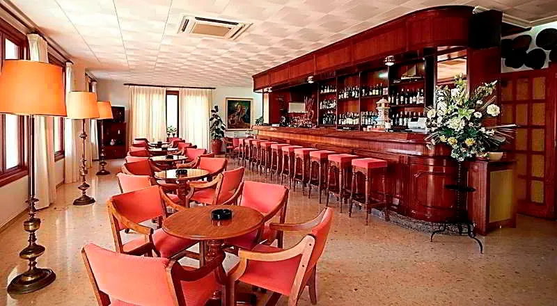 Bar, Gaya, Majorca