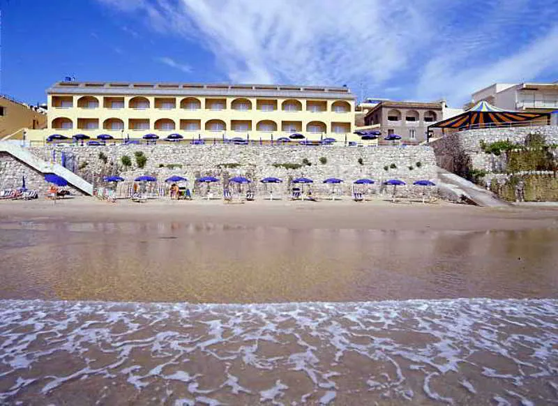 Beach, Grand Hotel Dei Cesari (Dependance), Rome