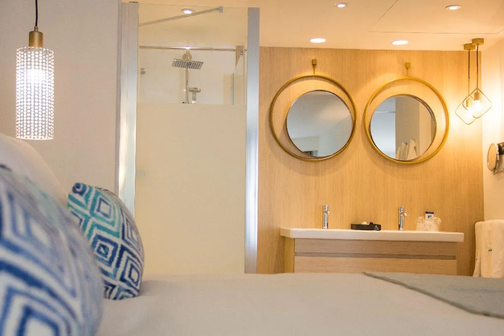 JUNIOR SUITE HARBOUR VIEW Room, Suit d M correct code to use 3695, Costa Blanca