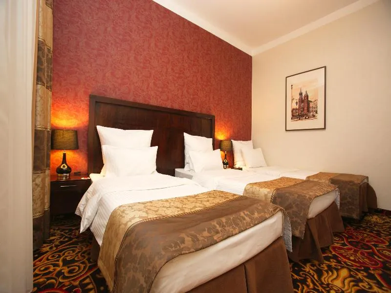 TRIPLE STANDARD Room, Columbus, Krakow