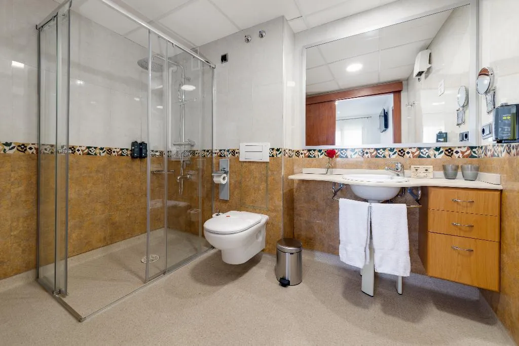 JUNIOR SUITE STANDARD Room, Daniya Denia Spa and Business, Costa Blanca