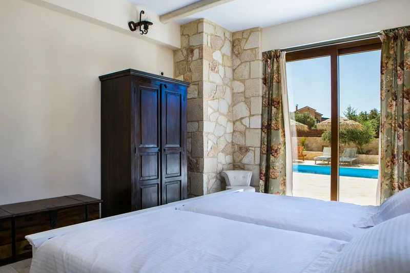 VILLA TWO BEDROOMS WITH PRIVATE POOL Room, Villa Ydria, Kefallinia