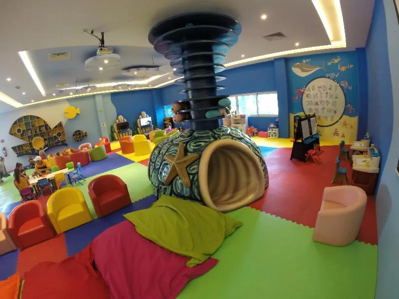 Sports and Entertainment, Family Club Princess, Playa Del Carmen