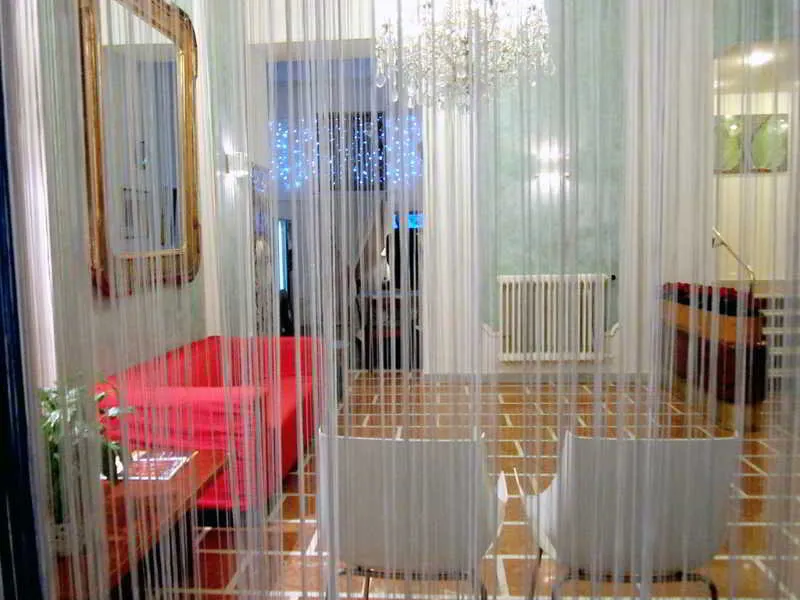 Lobby, Virgilio, Milan