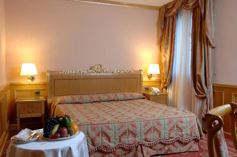 DOUBLE CLASSIC Room, Andreola Central Hotel, Milan