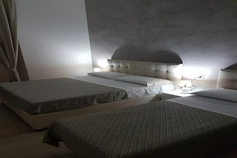 Room, Napoli City Rooms, Naples