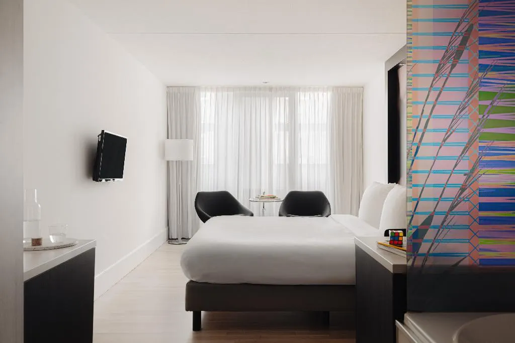 DOUBLE SINGLE USE SUPERIOR Room, Leonardo Boutique Hotel Maastricht City Center, Amsterdam