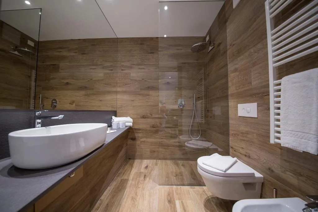 APARTMENT TWO BEDROOMS Room, Riva Lake Lodge, Milan