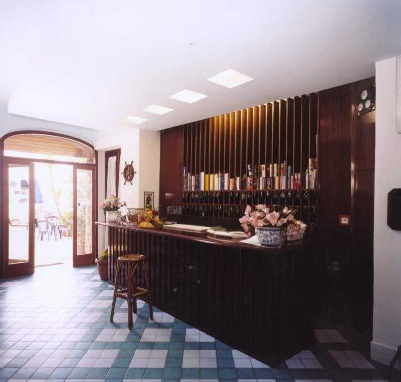 Lobby, Baia Di Puolo, Naples