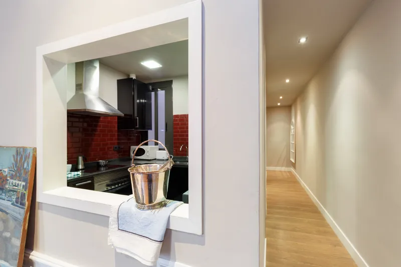 APARTMENT CAPACITY 6 Room, AinB Eixample-Miro Apartments, Barcelona