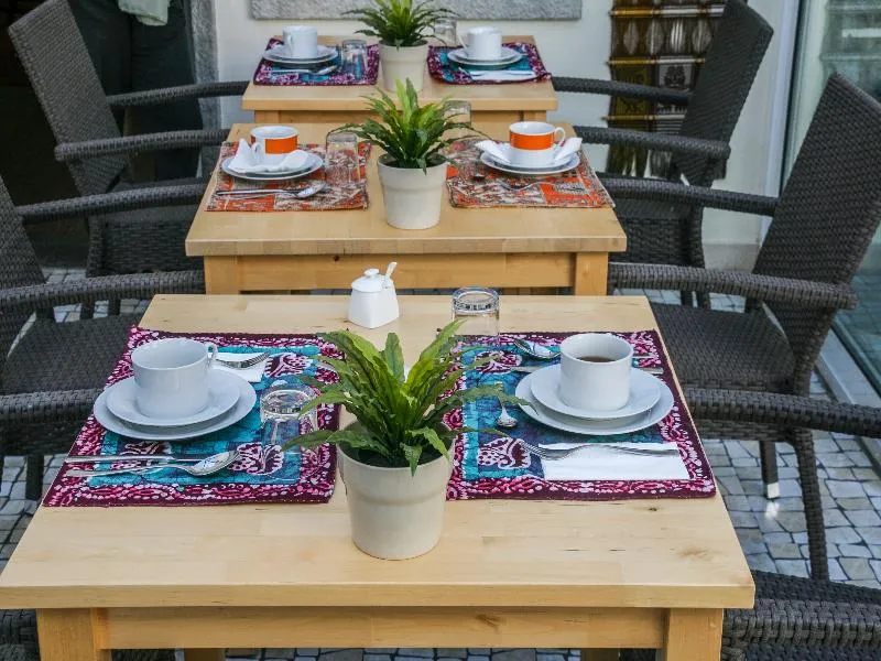 Restaurant, Casa Shantiniketan, Lisbon