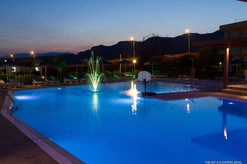 Pool, Zoes, Rhodes