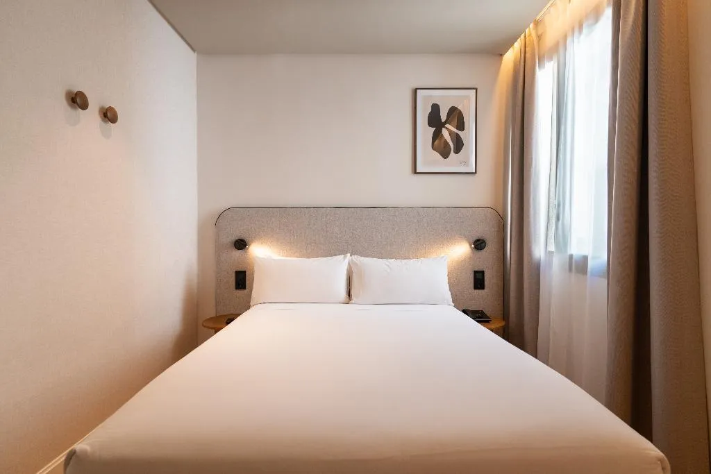 DOUBLE BASIC Room, Petit Palace Preciados, Madrid