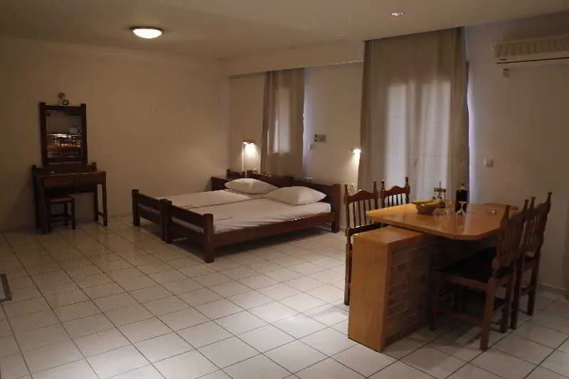 Room, Athina Inn, Crete