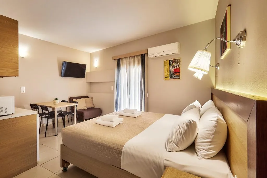 STUDIO CITY VIEW KING BED Room, Dorian, Crete