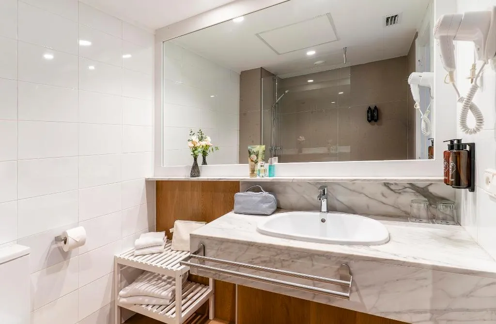 Double or Twin CAPACITY 5 Room, Prestige Goya Park, Costa Brava